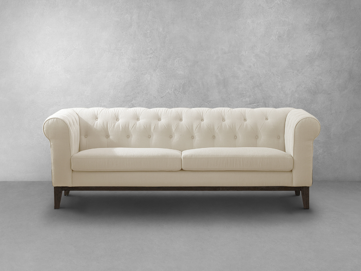 Canapé Chesterfield Gwen en tissu anti-taches - Ivoire