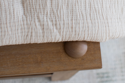 Becki Owens, Ren Bed - Marron - Queen