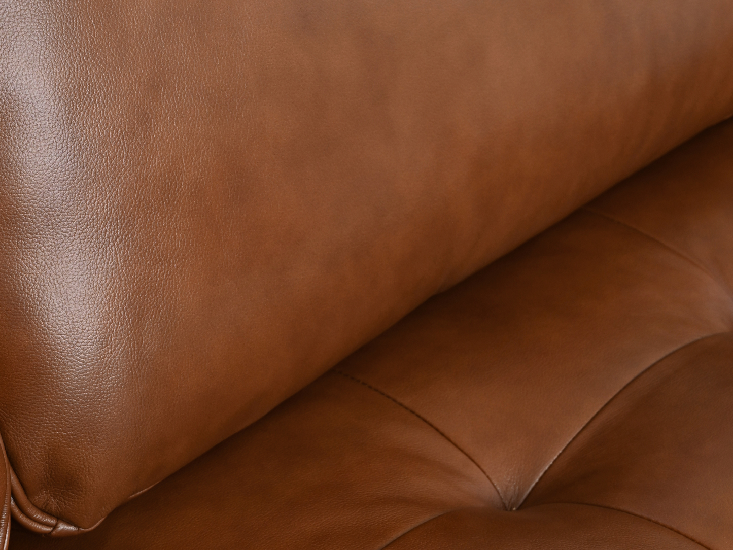 Fauteuil en cuir Holloway style milieu du siècle