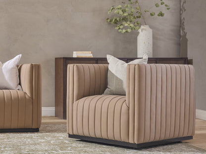 Fauteuil pivotant à canaux en cuir pleine fleur Vail