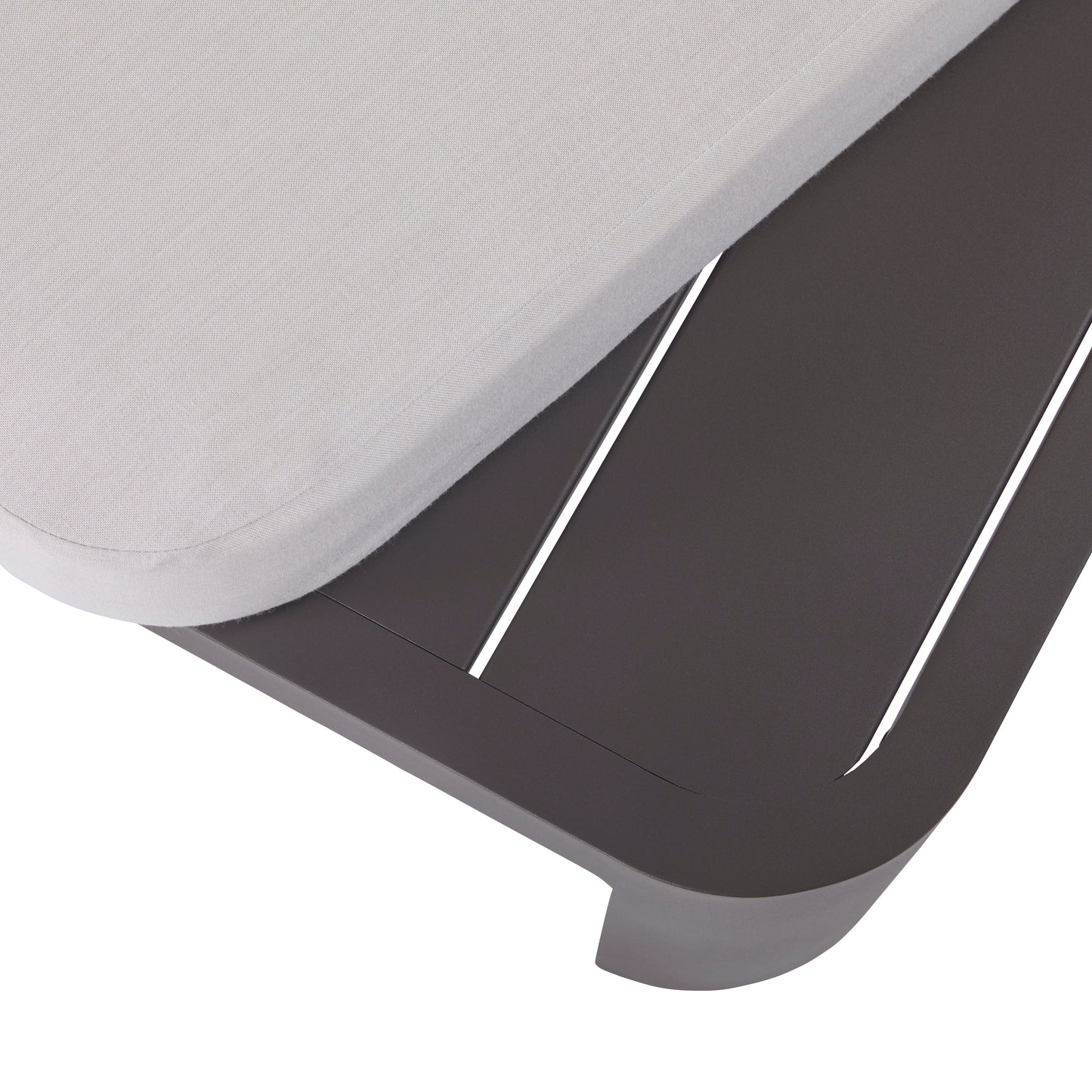 Table basse d'extérieur Sedona, Sunbrella Cast Pumice et aluminium bronze