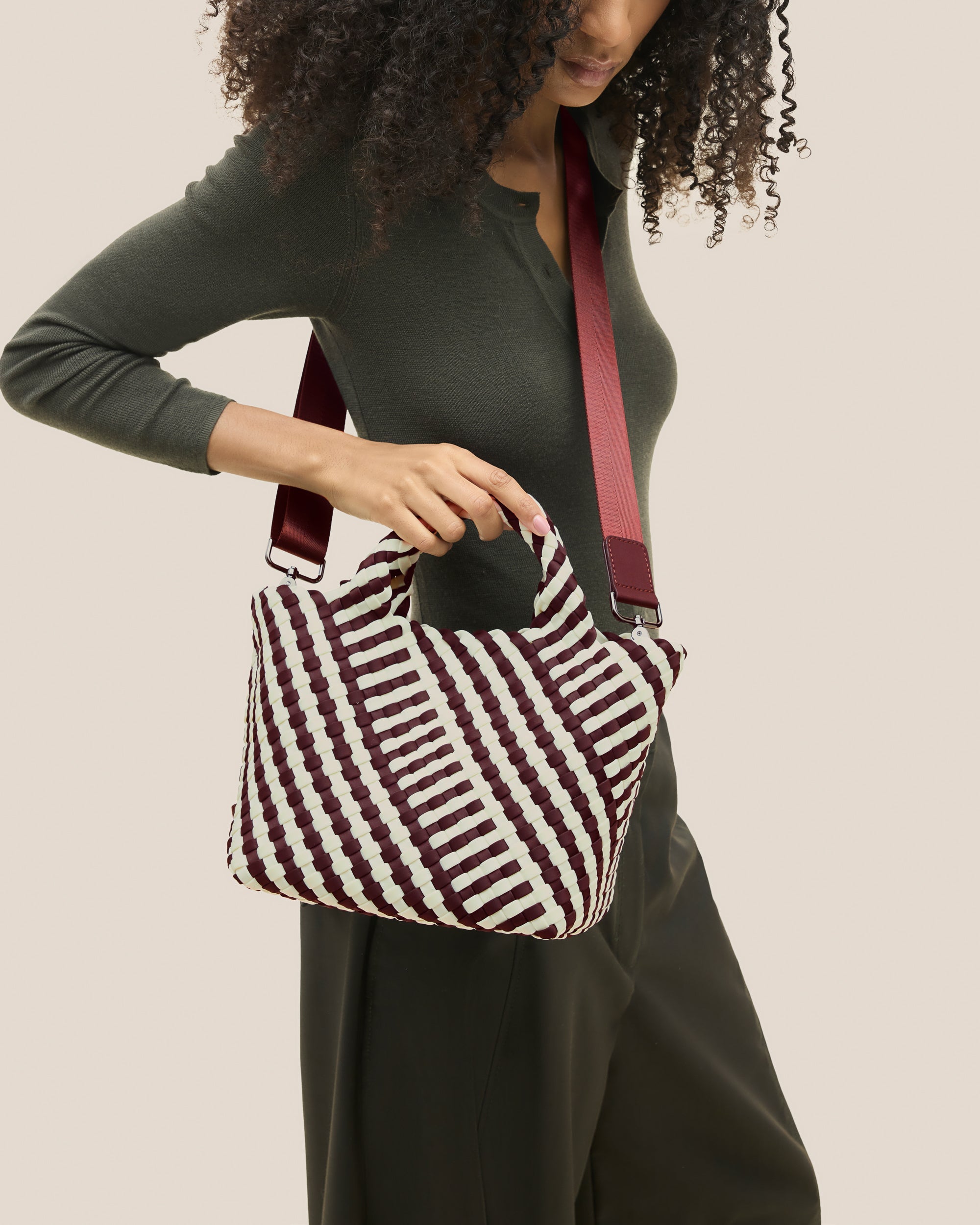 Petit cabas St. Barths à rayures géométriques | Roma