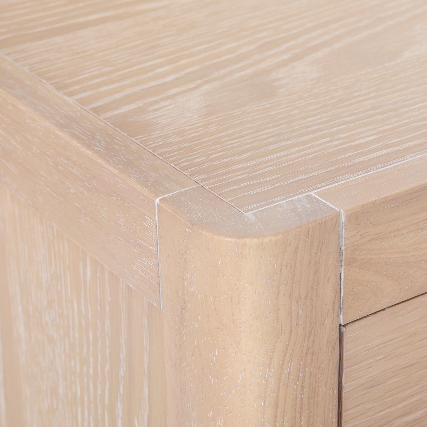 Table de chevet JoJo Fletcher Avalon